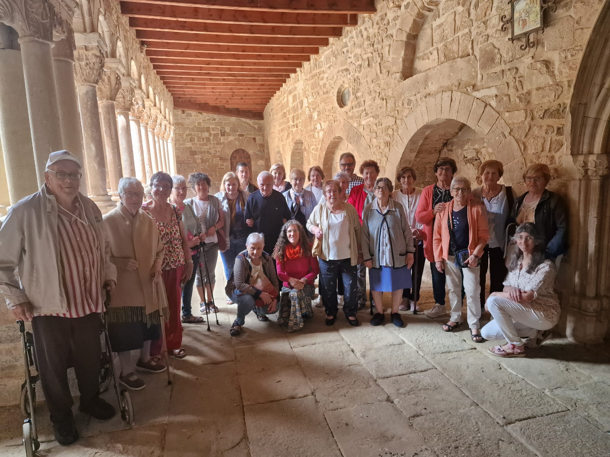 La gent gran de l'Estany i Oló comparteixen experiències en una magnífica matinal